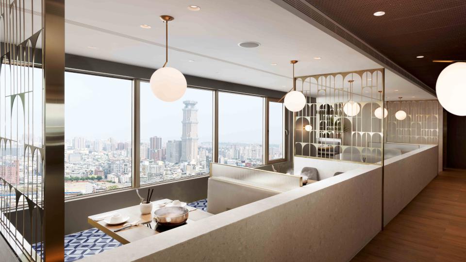 浪漫西洋情人節搶商機 高雄福華推多款情人餐