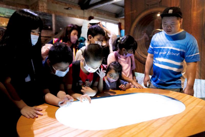 文化部文資局攜手南市文化局、高雄科工館合辦水下文資特展 續開抵南市文創園區