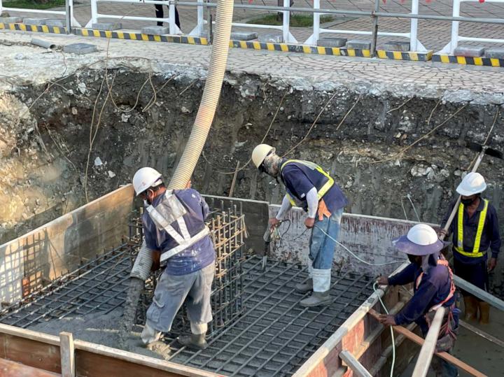 高雄輕軌大順路段完成4工區圍籬架設 市府團隊持續完善交維措施降衝擊