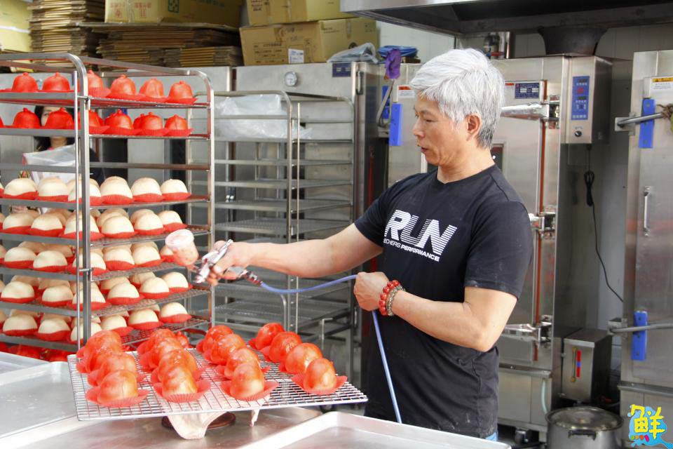 神明尚愛這味 純天然ㄟ壽桃唯一指名 純榮西點麵包