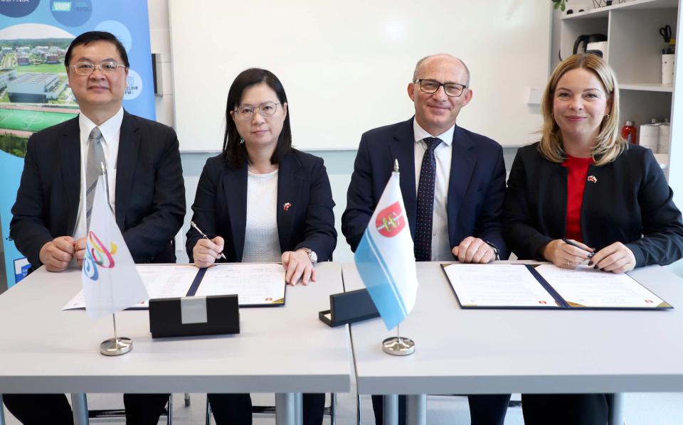 高市府出訪波蘭格丁尼亞第十七中學 見證高市6高中職結盟格市6高中職校