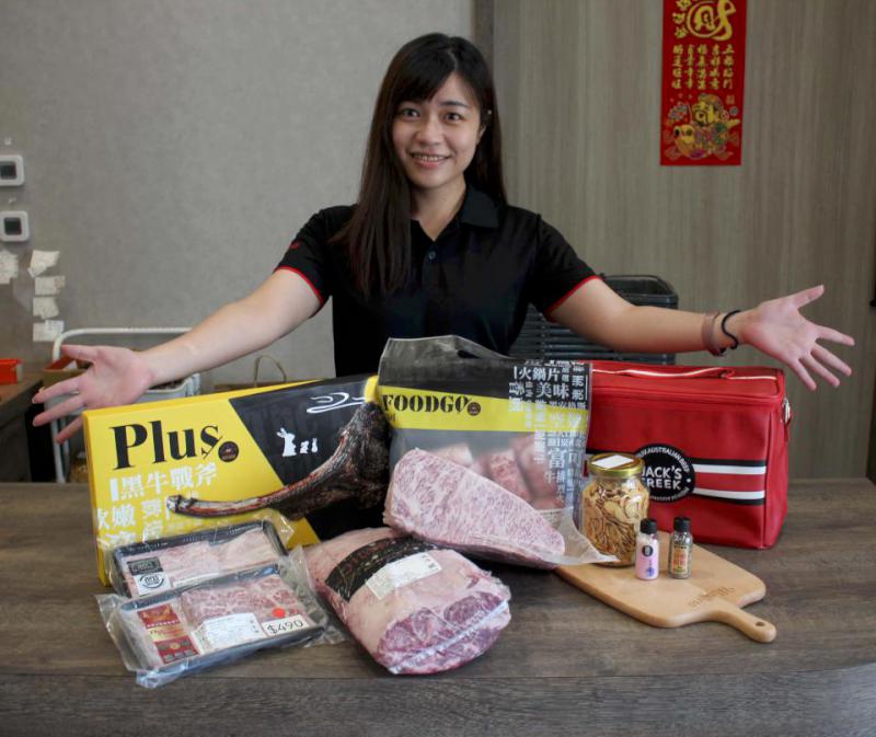 號稱南台灣最大和牛進口商首辦中秋特賣會 限量漢堡、照燒飯糰、串燒免費嘗