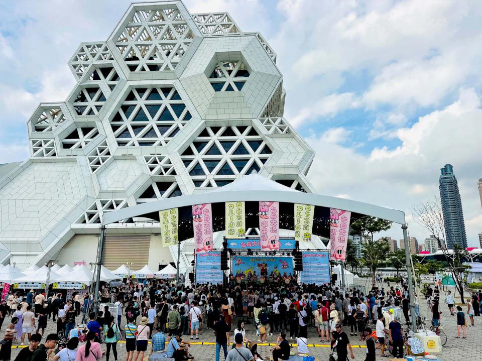 高流夏日限定《聲鮮超市》2天吸逾萬人 7大唱片行展售串連限量選品、舞台表演