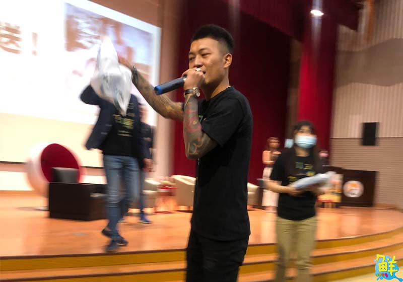 「鳳梨鼠薯」高雄大學活靈分享社群經營與網紅經驗,高潮連連嗨翻全場