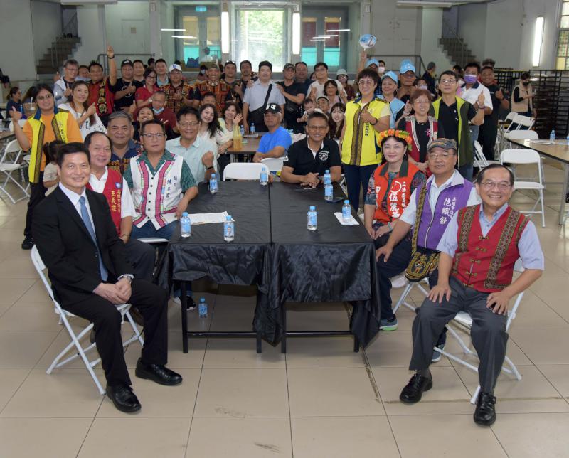 高市警局原民員工親職活動 樂團演奏參訪橋頭糖廠增互動情感