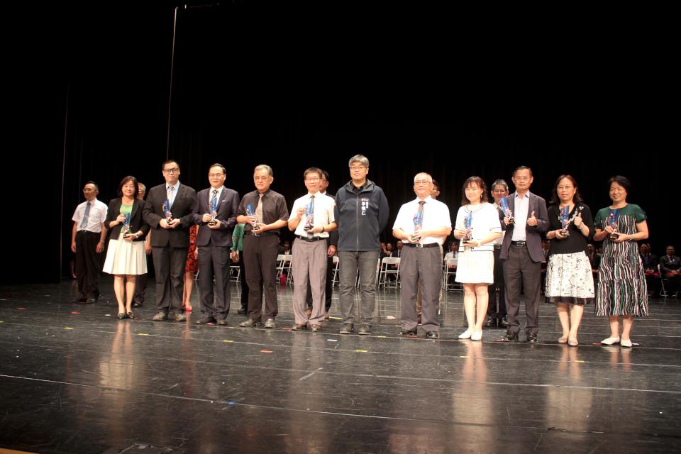 高市高中以下學校114學年度新卸任校長布達交接 李懷仁感謝專業領導無私奉獻