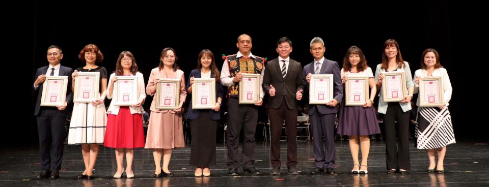 高市高中以下學校114學年度新卸任校長布達交接 李懷仁感謝專業領導無私奉獻