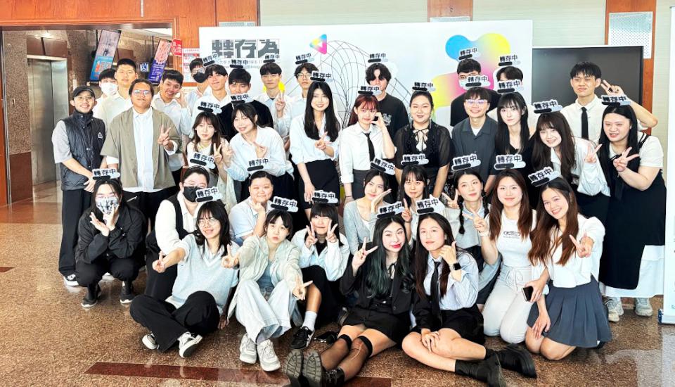 義大創設系第110屆畢展「轉存為」 部分作品入圍新一代、青春設計展獎項