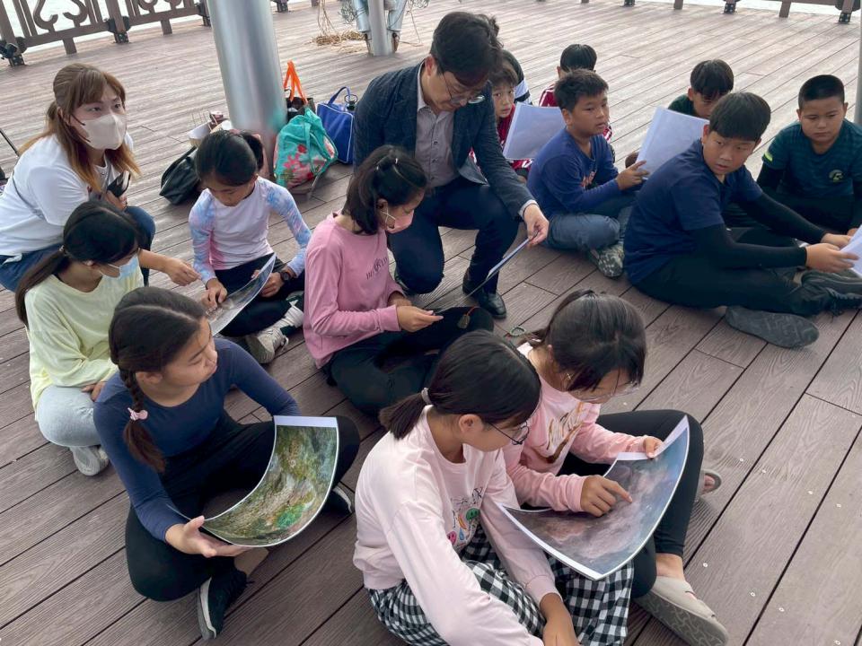 高科大台17線大學社會責任計畫擴大延伸彌陀區 前進海岸光廊觀察鈕扣珊瑚紮根海保