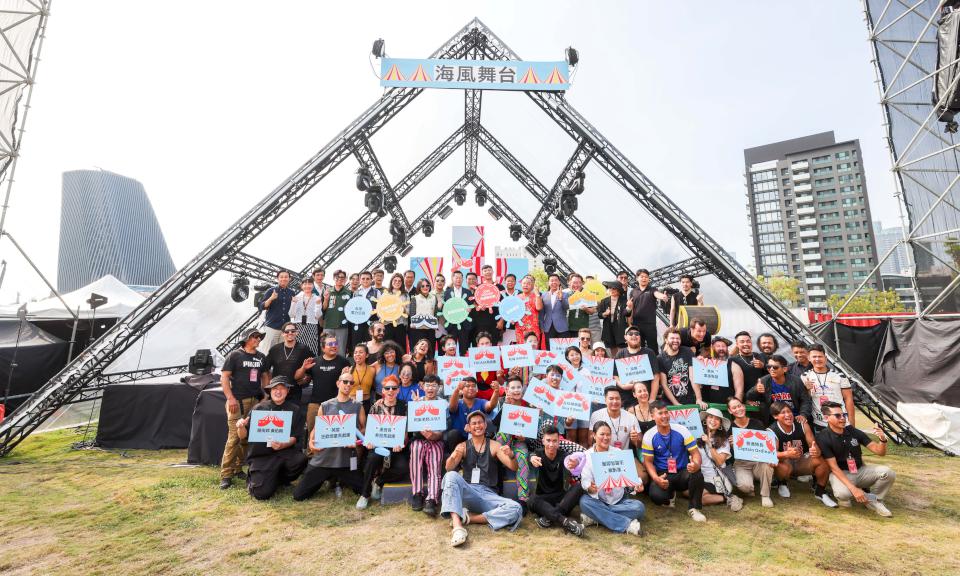 為期8天2025 FOCASA馬戲藝術節 相約高雄輕軌展覽館站旁草地