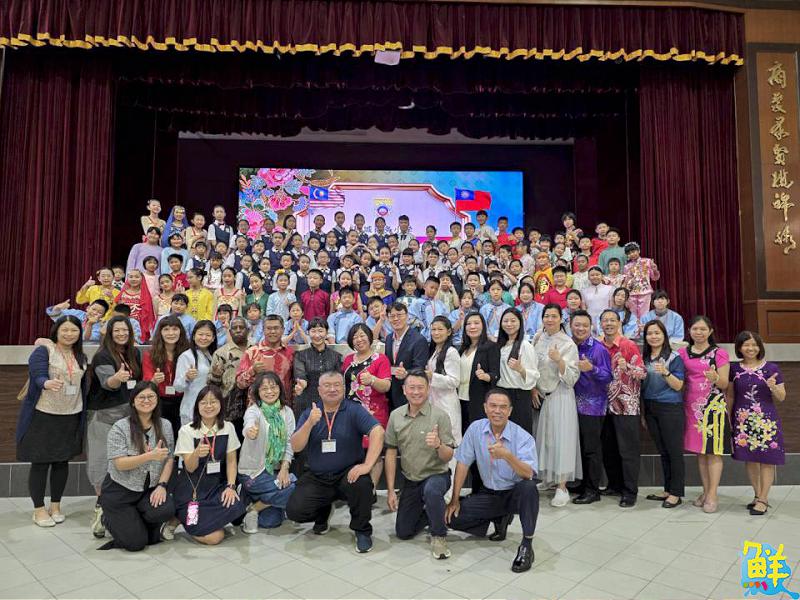 台馬友好!高雄客家兒童合唱團赴馬見學 簽訂MOU締結合作機會