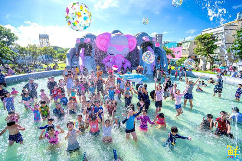 8/30、31「大樹水樂園」登場! 六大氣墊設施&美食市集任你玩