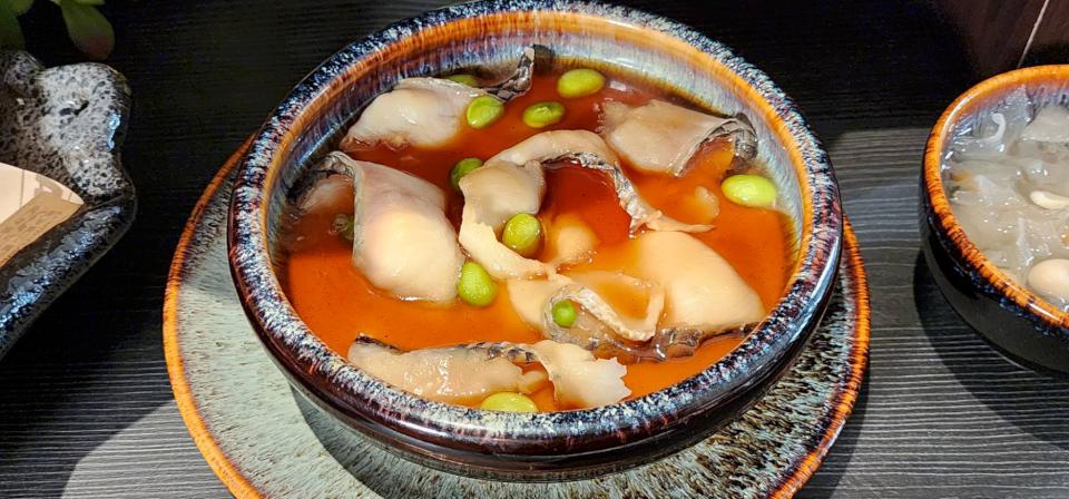 溜溜酸菜魚專賣店首家街邊店開幕!營業延長至11點半搶攻宵夜市場