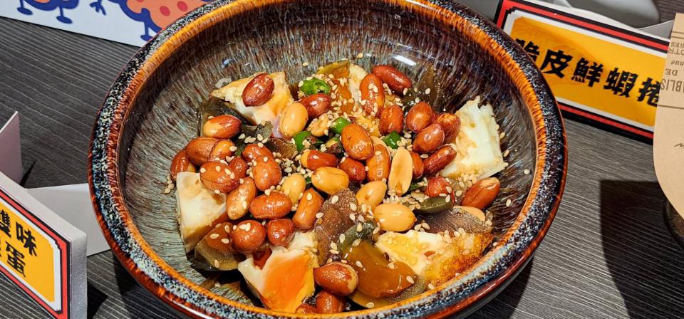 溜溜酸菜魚專賣店首家街邊店開幕!營業延長至11點半搶攻宵夜市場