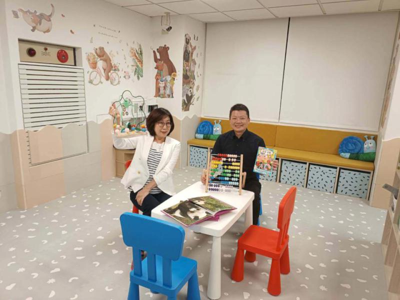 高市議會圖書室親子友善空間啟用 議長康裕成盼帶動青年多生育