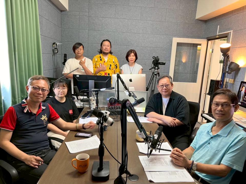 正修科大蕭勤美術大展 蒐錄已故藝術大師60件私人藏品