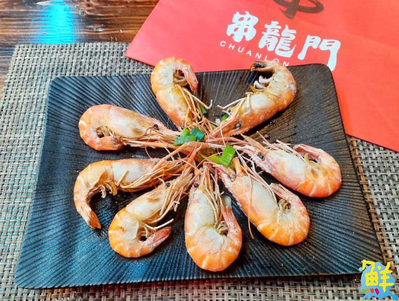 越夜越嗨!制霸宵夜時段 串龍門 烤串 烤魚 烤蝦 銅板價吃出串燒新高度