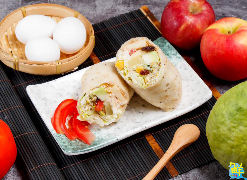 二代傳承打造新風味! 高雄春捲名店 顏春捲 飽滿餡料不怕你吃