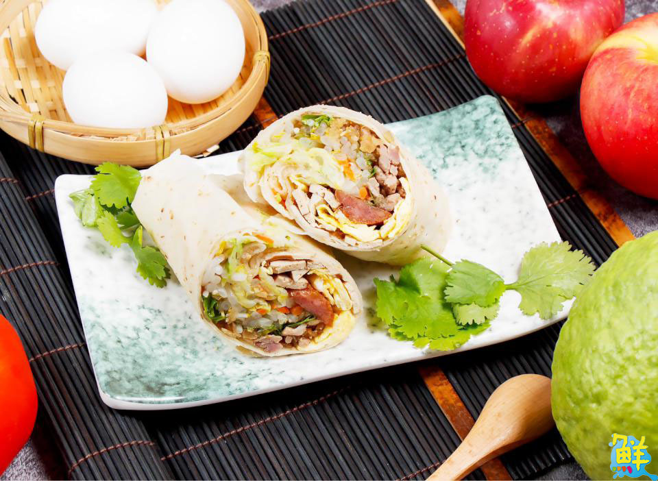 二代傳承打造新風味! 高雄春捲名店 顏春捲 飽滿餡料不怕你吃