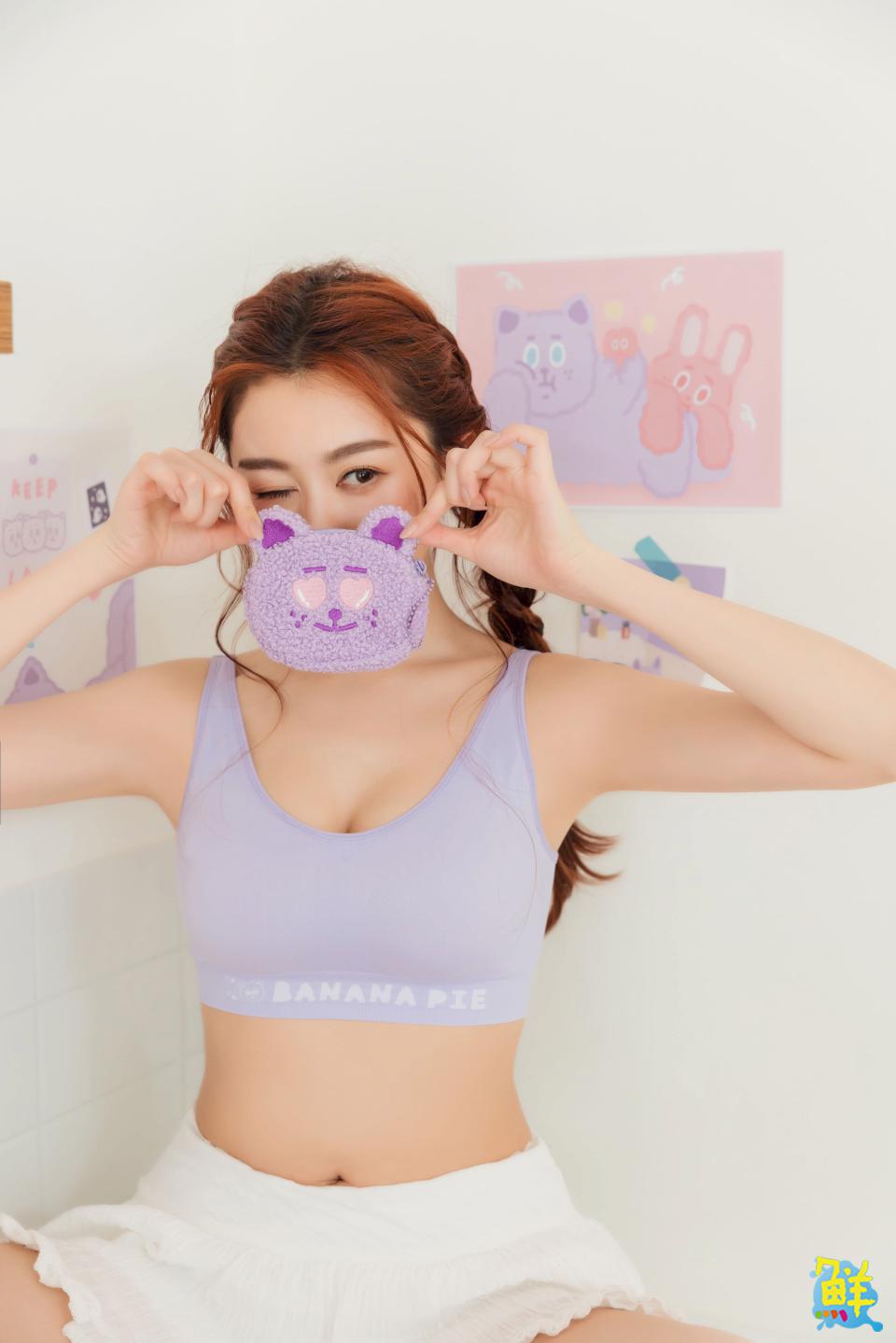 EASY SHOP攜手插畫家煎妮花聯名打造日常療癒系內著