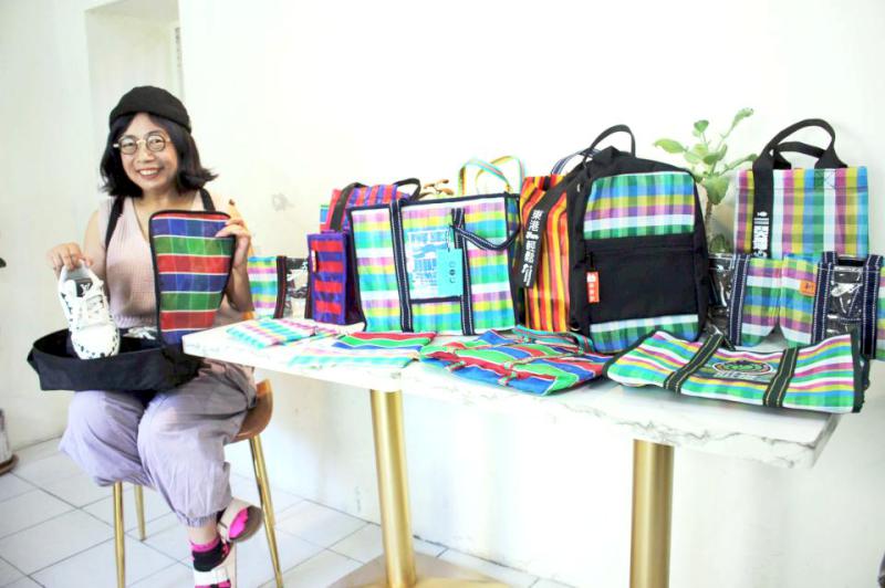 【第268期】源茂塑膠行屹立高市三鳳中街46年 第二代跨足文創市場開發咬錢袋