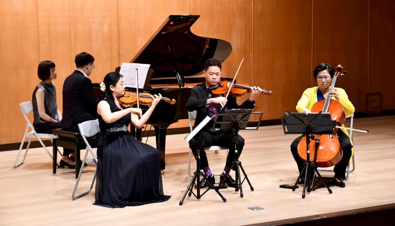 美國耶魯大學在台校友組成台灣耶魯室內樂團 受邀高醫大音樂會獻藝