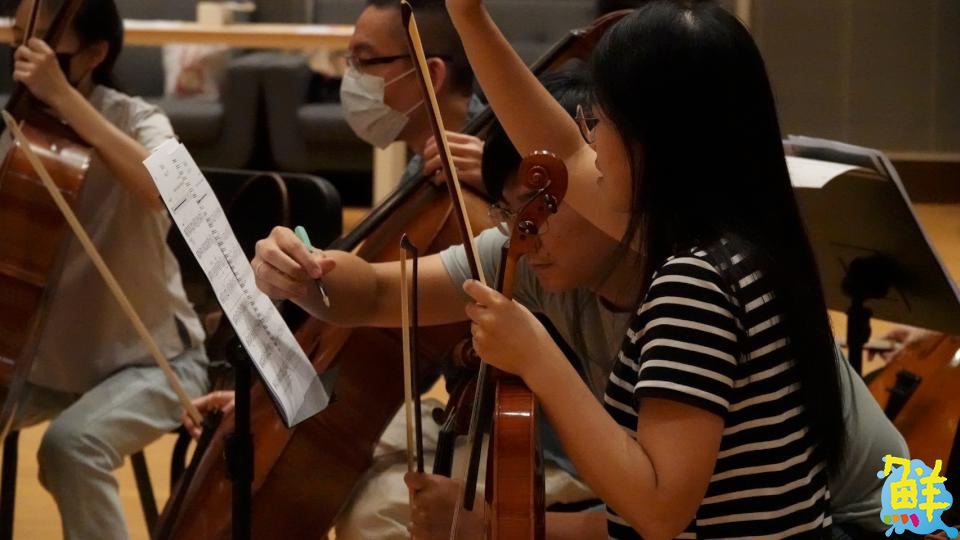 不愛唸書的孩子也能贏得掌聲   城市擊樂團 曾意鈞 淬鍊生命經歷散播教育愛