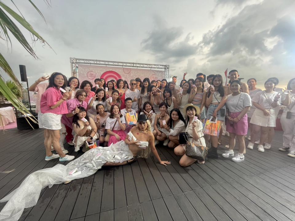 波光之戀美白夢幻派對:粉紅時尚的頂樓盛會