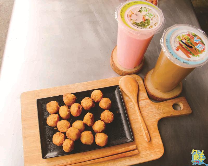 比臉大的雞排!?底加啦~ 楠梓人天天報到ㄟ阿鳳早餐 幫您補充滿滿元氣