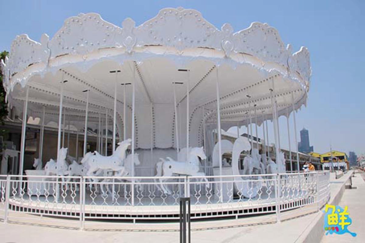 超越迪士尼 i-Ride體驗中心 享受優雅的體感震撼 全球發燒 如臨現場 5D飛行劇院在高雄