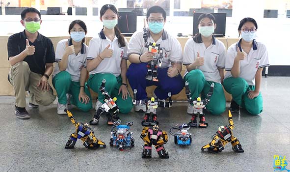 教育部2021國際智慧機器人運動大賽 高英工商資訊科5生囊括3金2銀1銅
