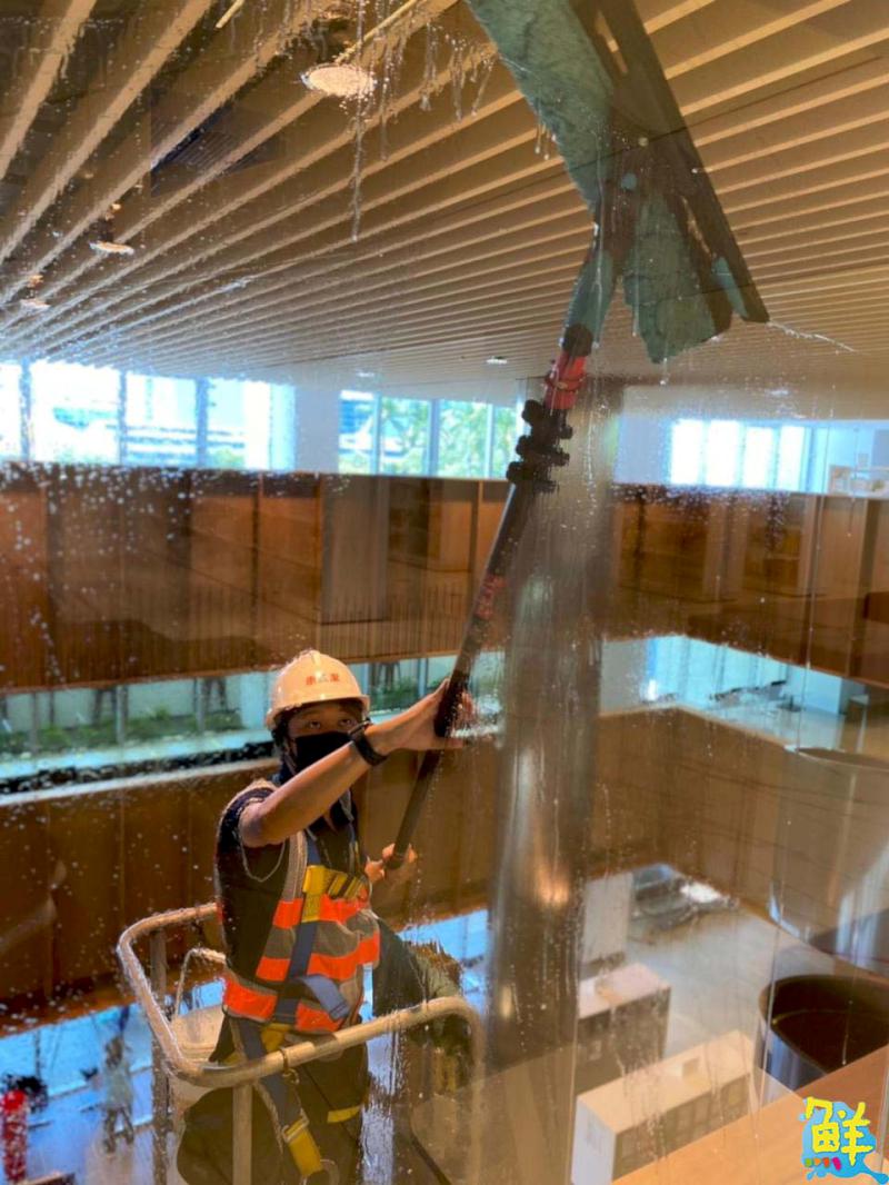 健康潔淨大使 康潔實業有限公司 專業熱忱服務 悉心維護您的生活品質