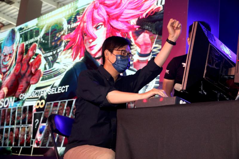 為期兩天2022高雄電競博覽會高展館登場 臺灣杯國際自由車電競賽邀你爭霸