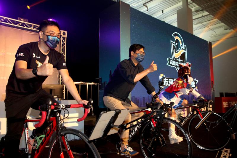 為期兩天2022高雄電競博覽會高展館登場 臺灣杯國際自由車電競賽邀你爭霸