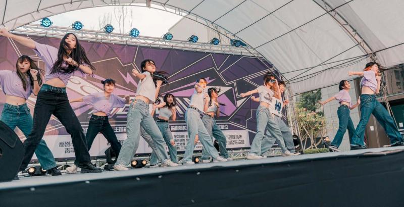 道明勁舞112級攜手國際青年表藝發展協會 邀19高中職社團義享時尚廣場競舞