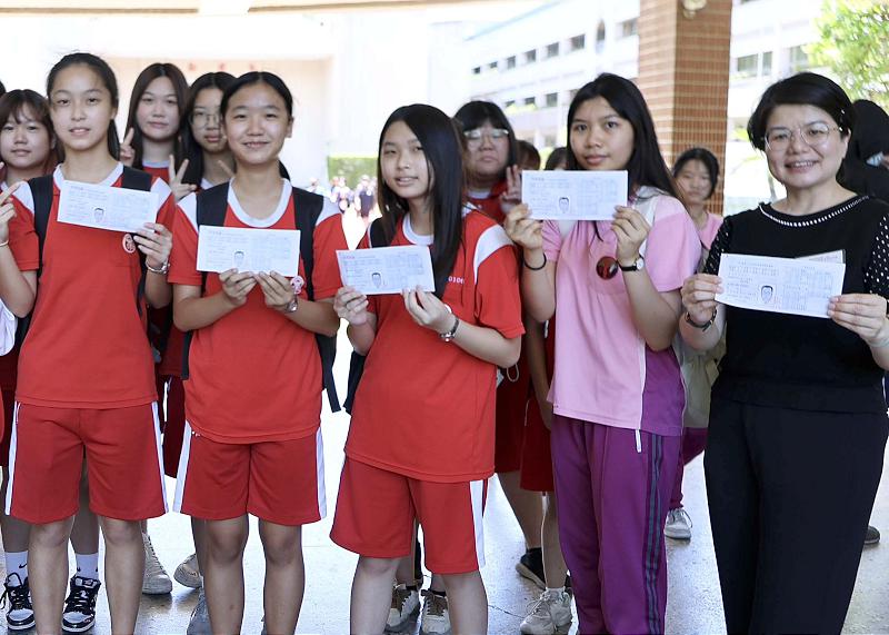 114年國中教育會考缺第二天高雄考區571人缺考 6人違規 三科相較模擬考好發揮