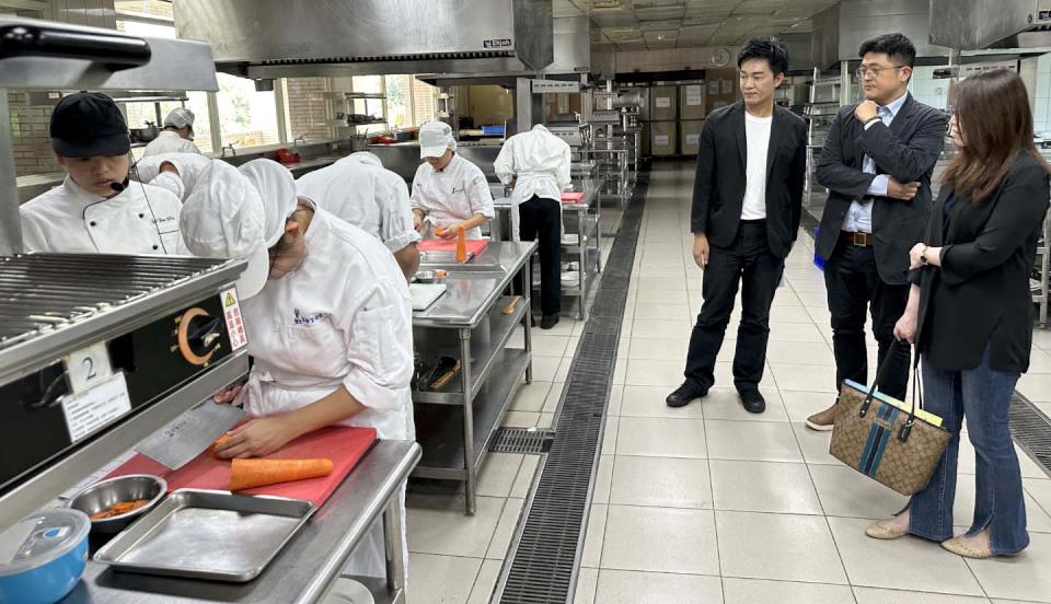 國教署3+4僑生產攜專班教學生活輔導觀摩 33校齊聚高市中山工商座談