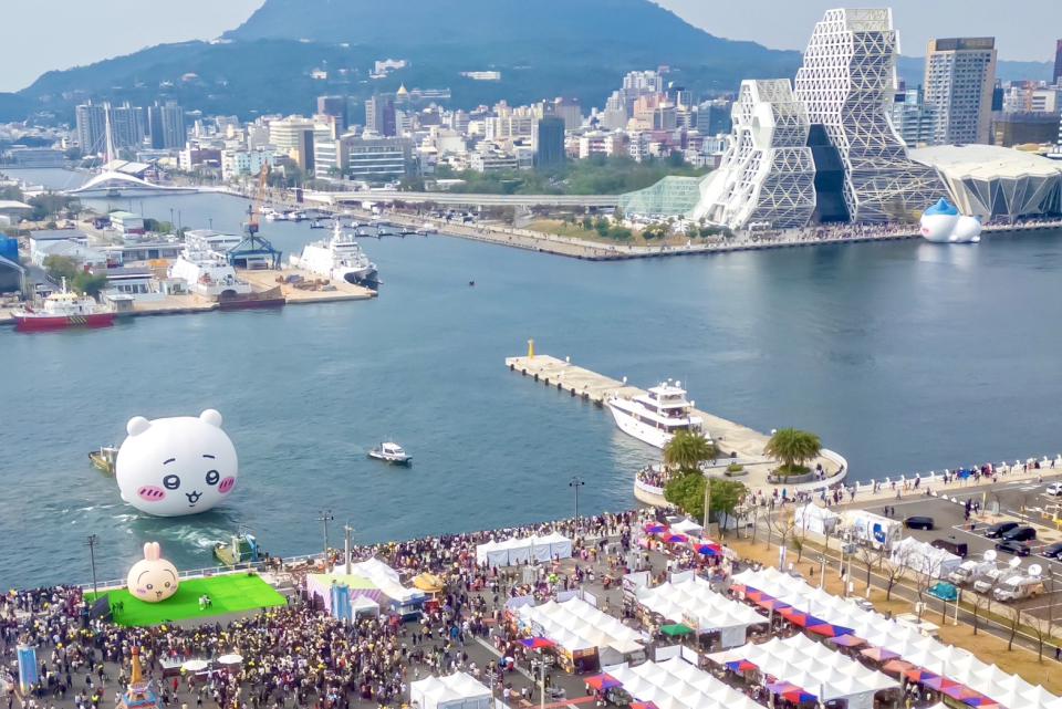 席捲全台!吉伊卡哇擁萬人祝福快樂出航與小八貓、兔兔相見歡