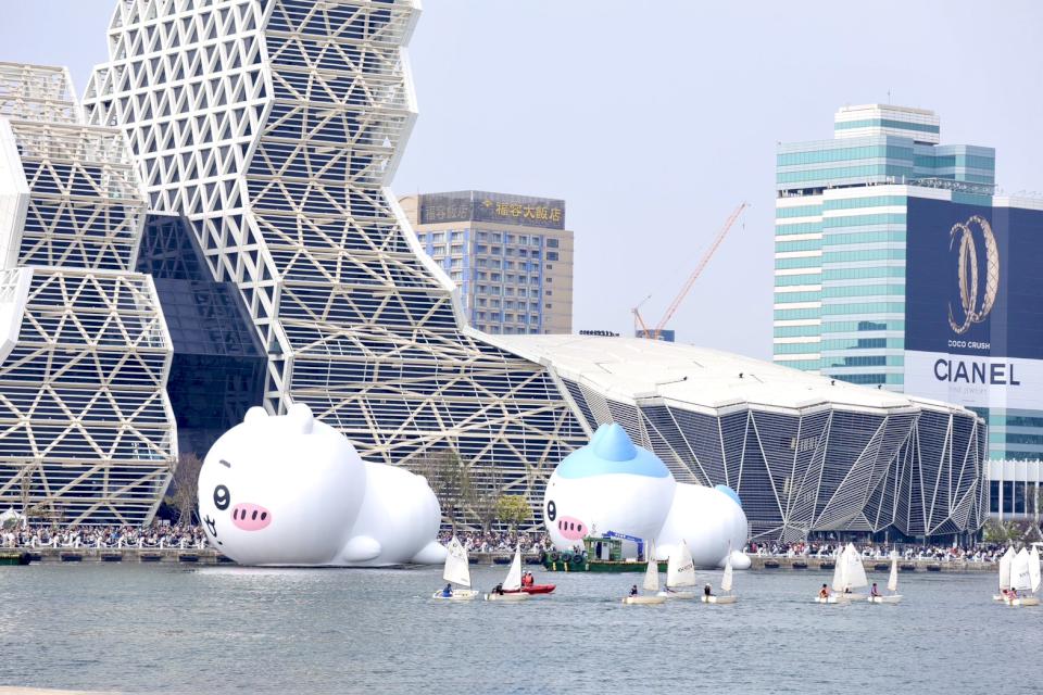 席捲全台!吉伊卡哇擁萬人祝福快樂出航與小八貓、兔兔相見歡