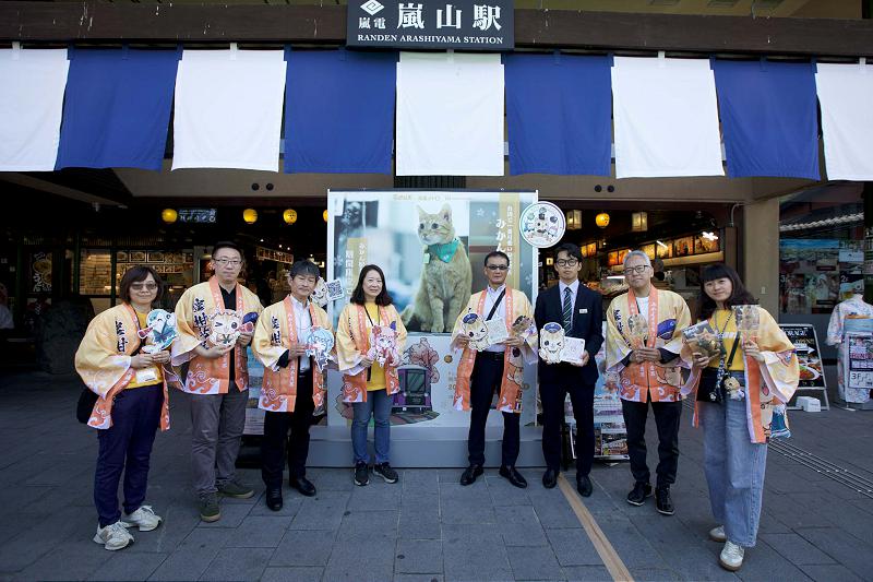 高捷貓站長蜜柑受邀快閃日本京都嵐山廣場  展售台日聯名自家文創商品