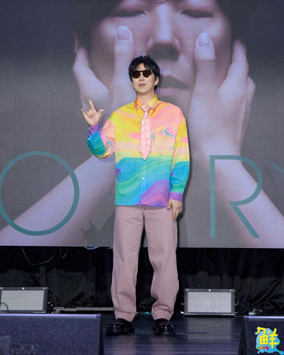 專輯主打〈沒事的〉MV中蕭煌奇扮計程車司機 體驗人生悲歡離合