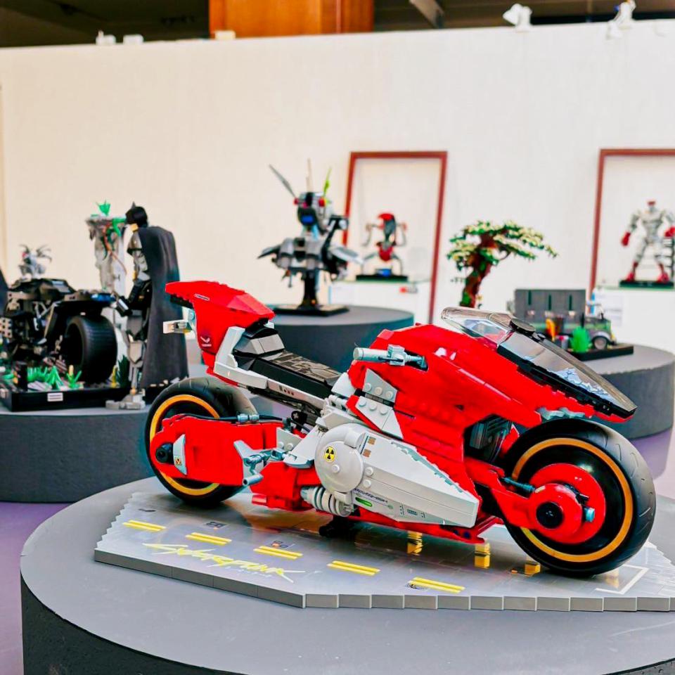 寒假走春來新光三越高雄左營店必看積木夢工廠! 耗費上萬片積木打造而成