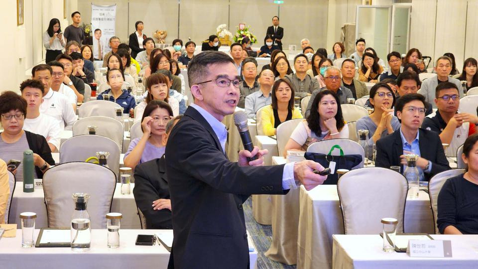 中山大學校友捐資助策略人資研究中心出版《顛覆人力資源管理》 蒐錄33實證個案