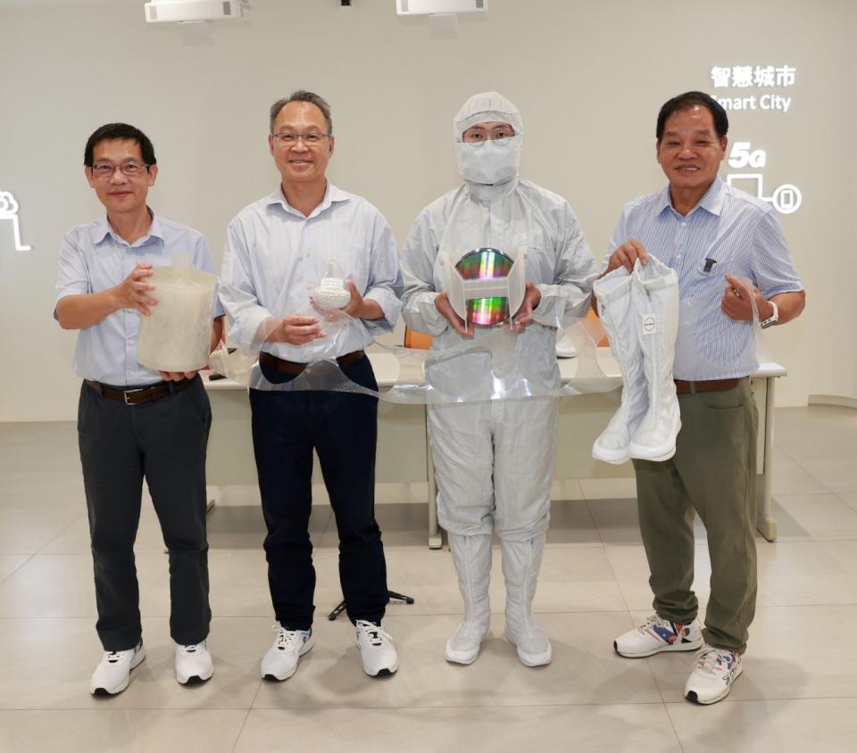 高大化材系蘇進誠綠材實驗室攜手半導體廠、鞋商 開發靜電鞋底應用製程防護