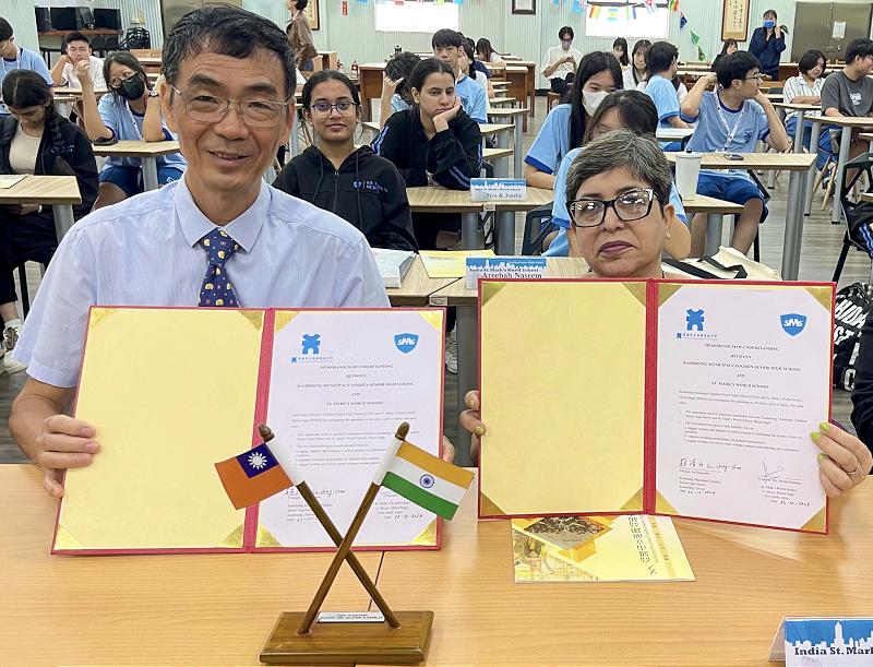 印度聖馬可世界學校師生訪高市前鎮高中交流7天 簽約合作強化多元學習