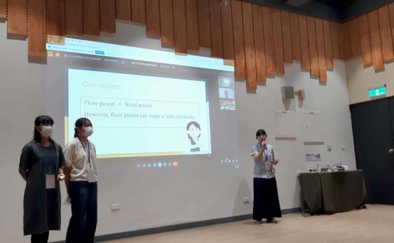 日本三重縣津高校睽違三年訪台 與高市中山高中生發表研究專題體驗科學實作