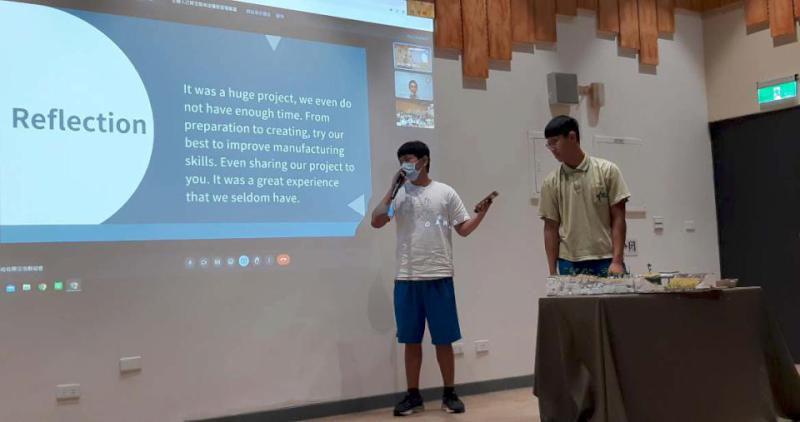 日本三重縣津高校睽違三年訪台 與高市中山高中生發表研究專題體驗科學實作