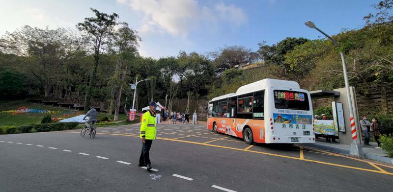 春節外縣市車流帶動大眾運輸運量倍數成長 高捷輕軌1月24日運量創近三年新高