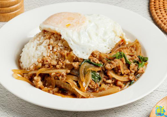 於深夜閃耀的美味光芒 柴柴啃吐司以美食溫暖擁抱您