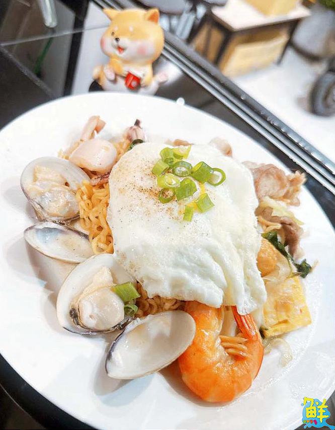 於深夜閃耀的美味光芒 柴柴啃吐司以美食溫暖擁抱您